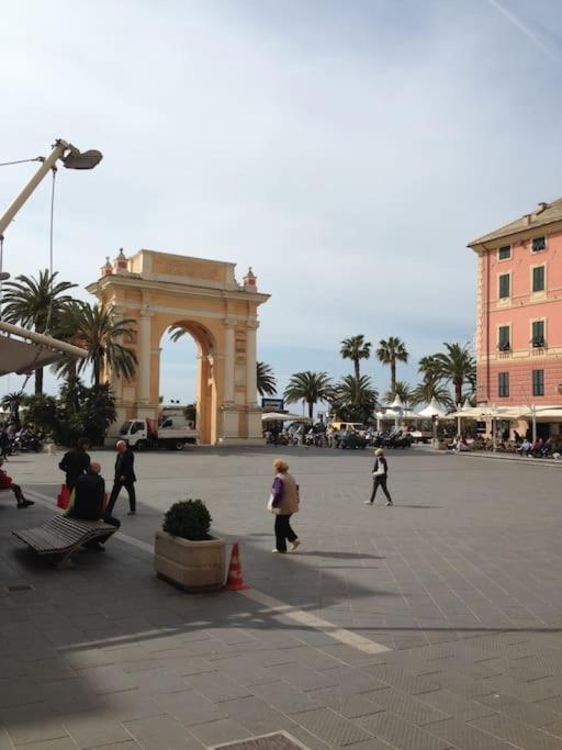 Appartamento In Centro Storico Finale Ligure Bagian luar foto