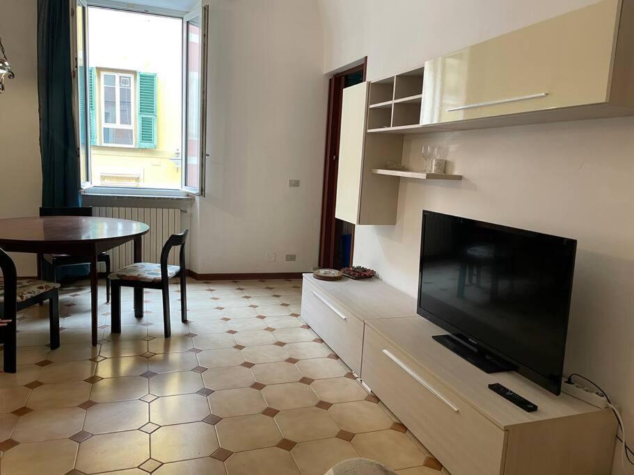 Appartamento In Centro Storico Finale Ligure Bagian luar foto